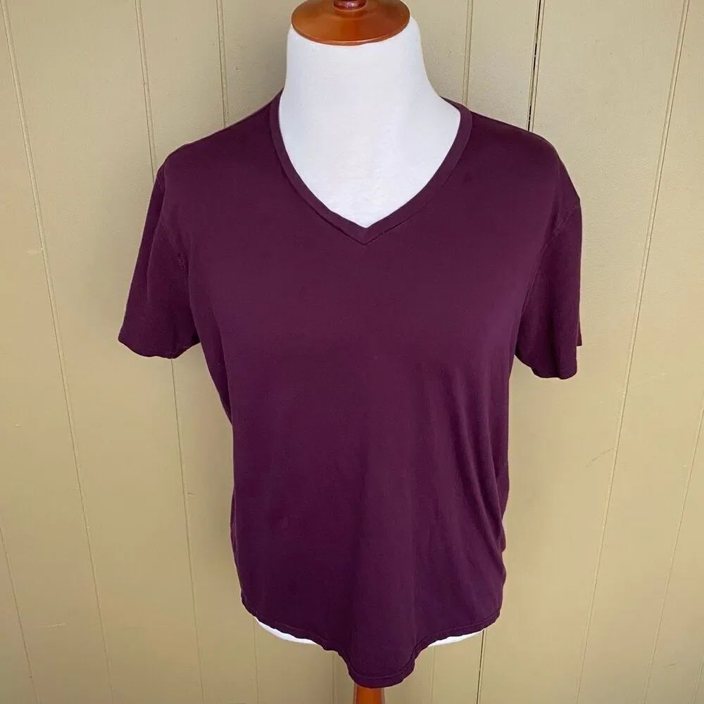Gap men XL V-neck short sleeve casual shirt burgundy